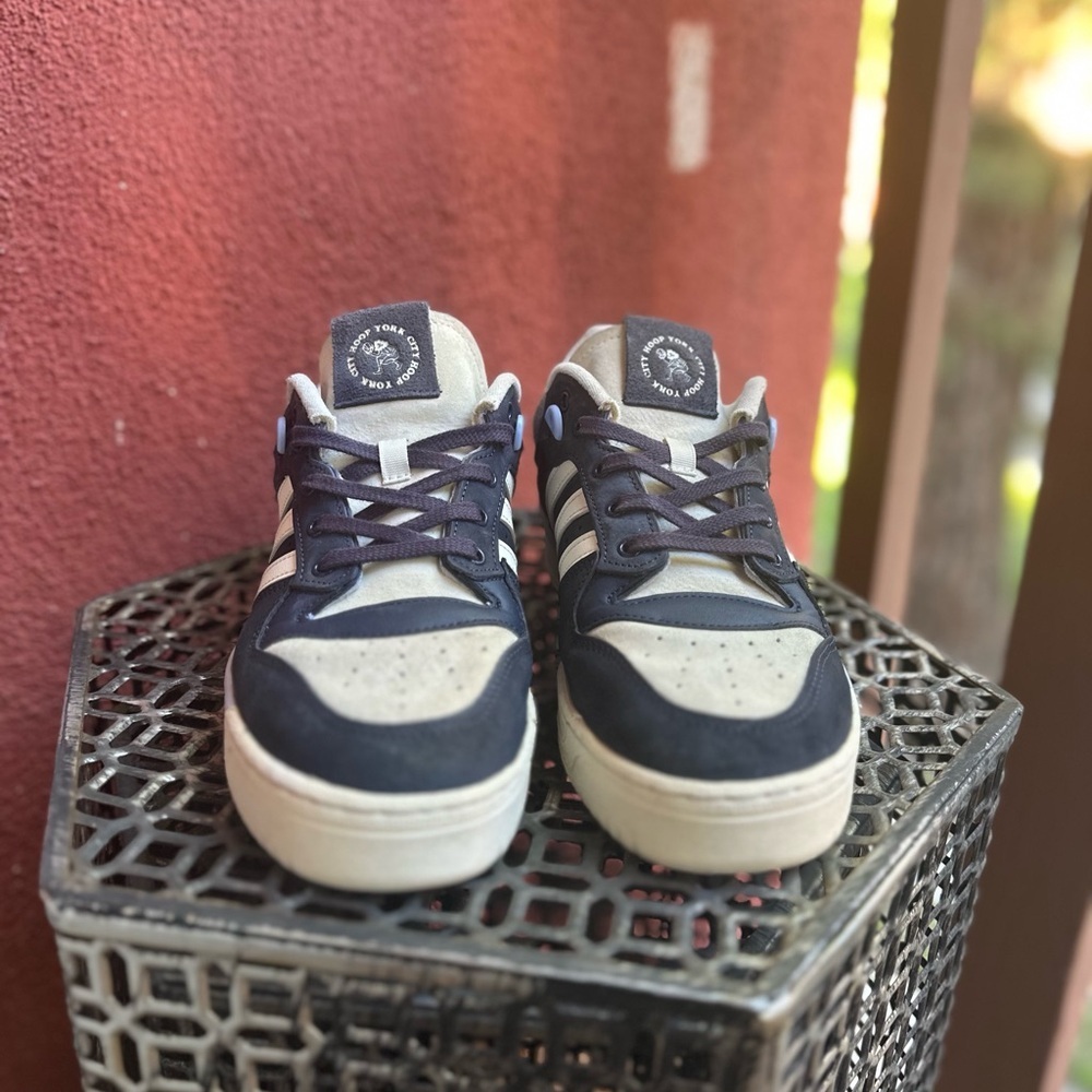 Adidas Rivalry Low 86 shoes - Picture 3 of 16